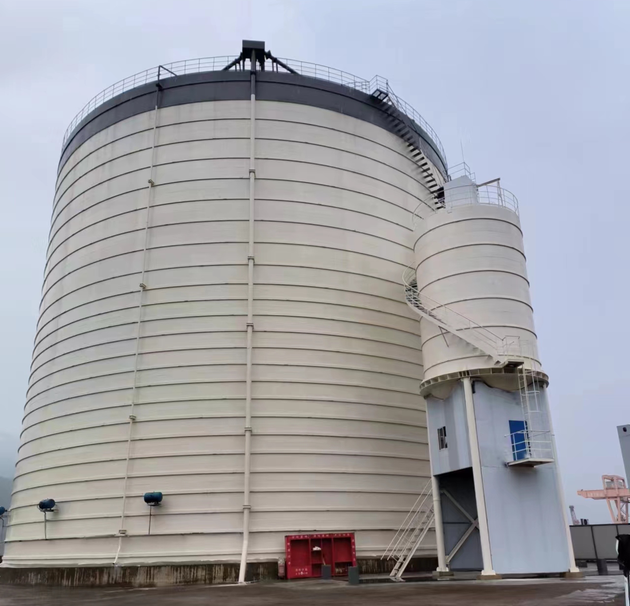 爱辉10万吨水泥钢板库